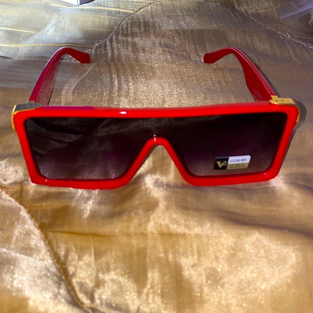 Luxury Sunglasses- “Born Stunna” style Red